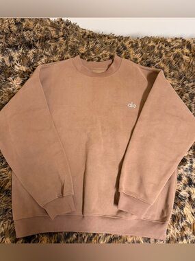 Alo Brown Accolade Crewneck Sweatshirt